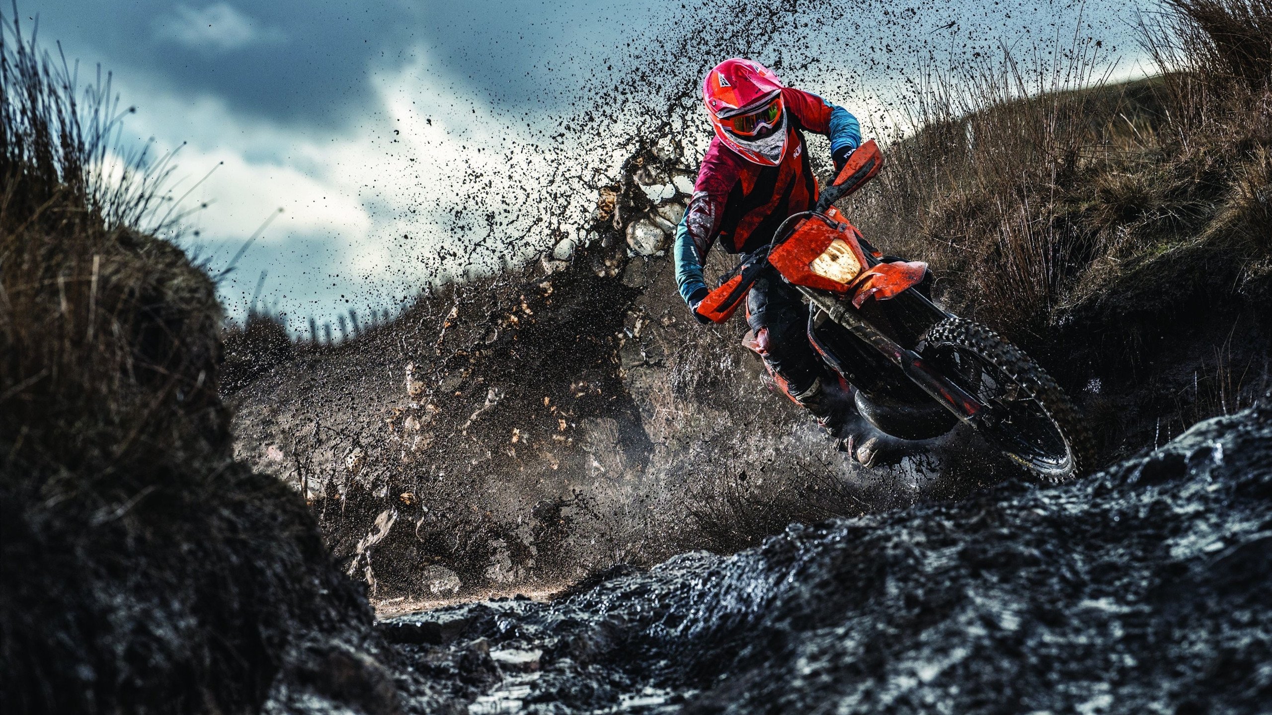 开云官网在线-英超激烈角逐：战满全场的逆转佳绩，英超集锦